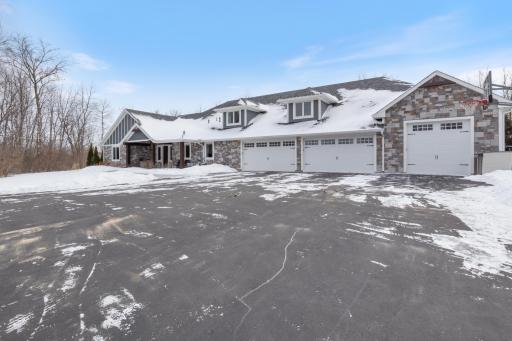 5901 Drake Drive, Maple Plain, MN 55359