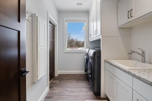5901 Drake Drive, Maple Plain, MN 55359
