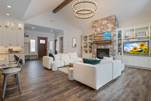 5901 Drake Drive, Maple Plain, MN 55359