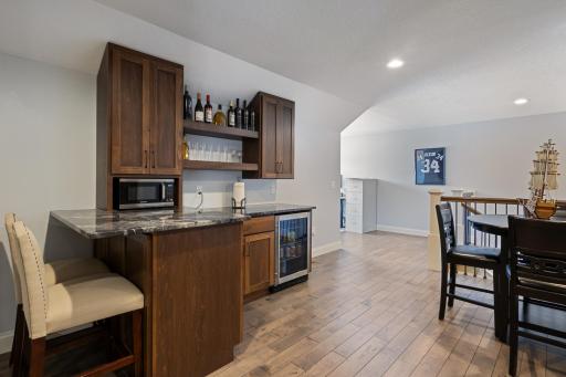 5901 Drake Drive, Maple Plain, MN 55359