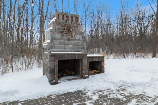 5901 Drake Drive, Maple Plain, MN 55359