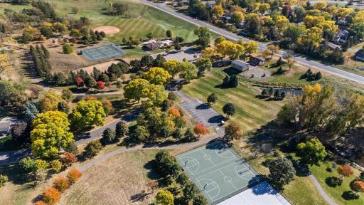 65 acre Highlands Park is equipped with a baseball field, 2 soccer fields, 2 tennis courts, 3 basketball courts, ice skating rink, more than four miles of paved trails and preserved open space with rolling grasslands, woodlands and wetlands.