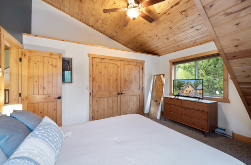 140 Patriots Way, Hoyt Lakes, MN 55750