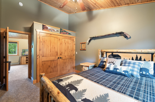 140 Patriots Way, Hoyt Lakes, MN 55750