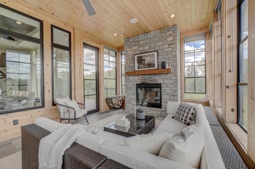 12639 20th Street N, Stillwater, MN 55082