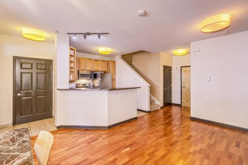 2566 Ellis Avenue, 116, Saint Paul, MN 55114