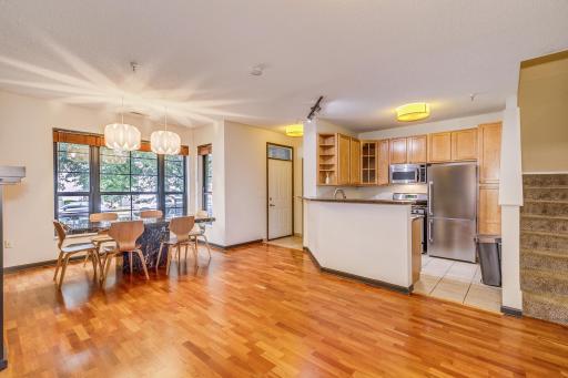 2566 Ellis Avenue, 116, Saint Paul, MN 55114