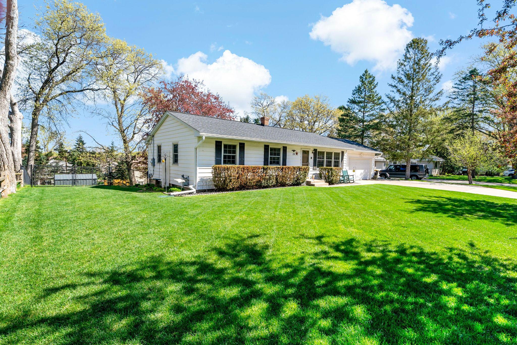 1-web-or-mls-39 Labore Ave St Paul MN_0003.jpg