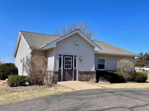 1813 & 1819 Wilson Street NE, Menomonie, WI 54751