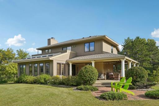 10-web-or-mls-Blackfoot Trail-S0609-010.jpg