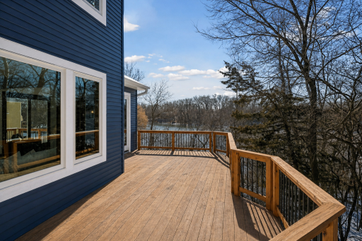 5534 Conifer Trail, Minnetonka, MN 55345