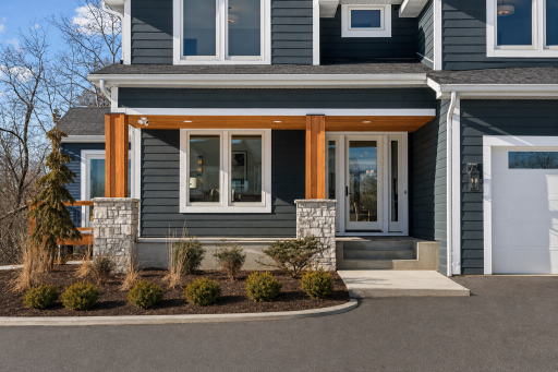 5534 Conifer Trail, Minnetonka, MN 55345