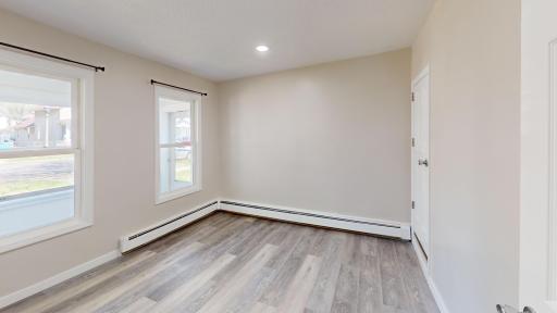 594 Charles Avenue, Saint Paul, MN 55103