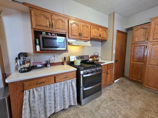 702 4th Street SE, Pipestone, MN 56164