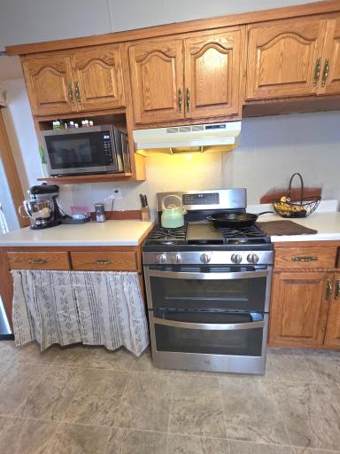 702 4th Street SE, Pipestone, MN 56164