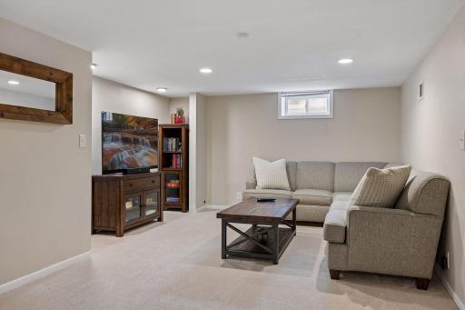 4151 Ottawa Avenue S, Minneapolis, MN 55416