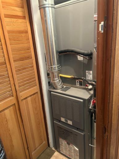 Upper level 2nd FA furnace separately zoned.