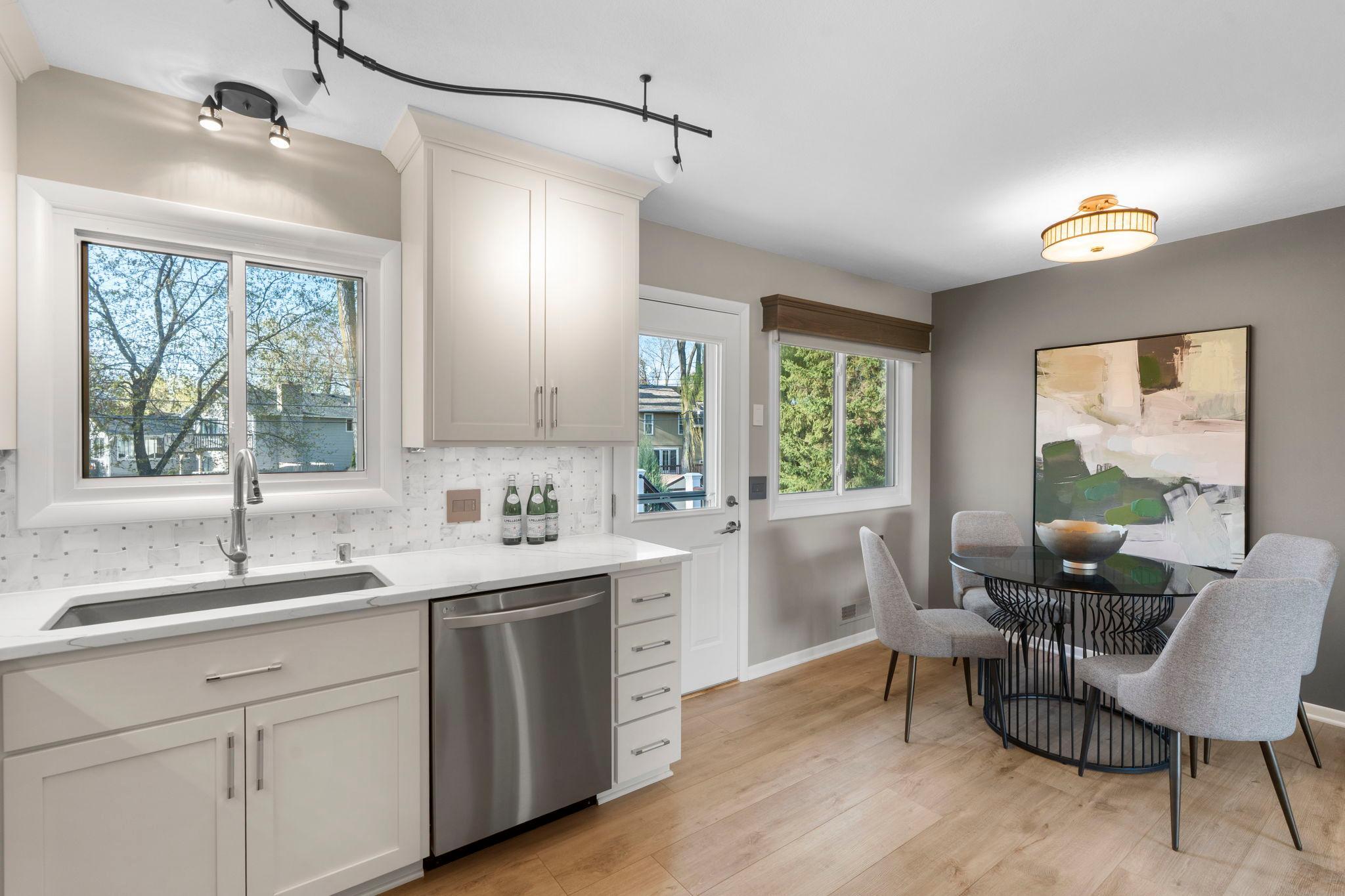 26-web-or-mls-10604 32nd Ave N-246.jpg