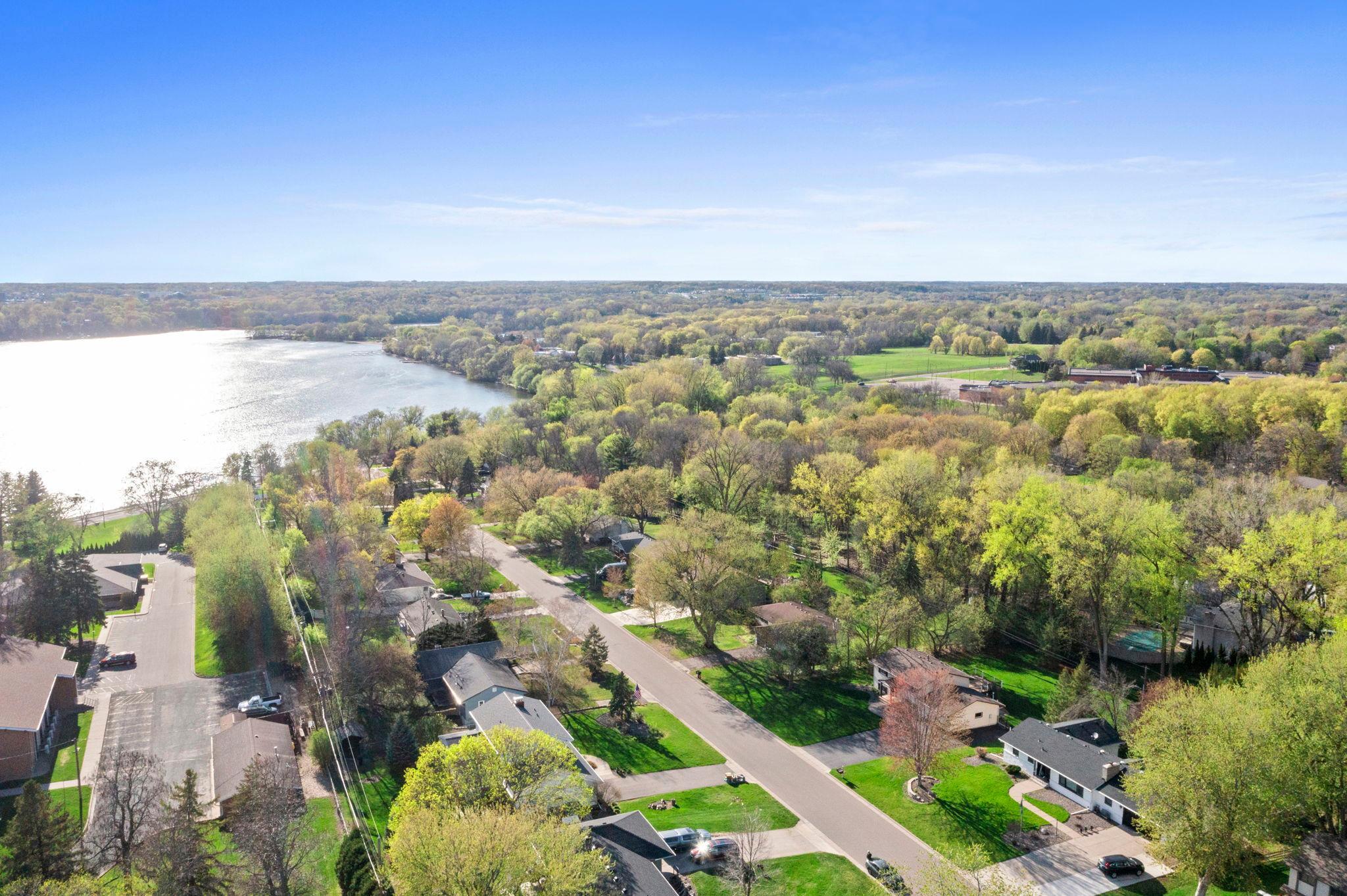 2-web-or-mls-10604 32nd Ave N-42.jpg