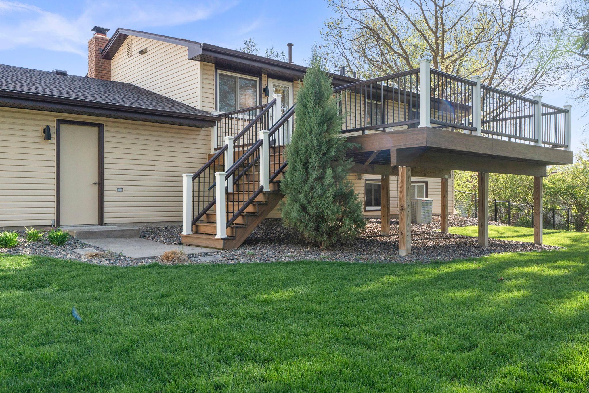 53-web-or-mls-10604 32nd Ave N-165.jpg