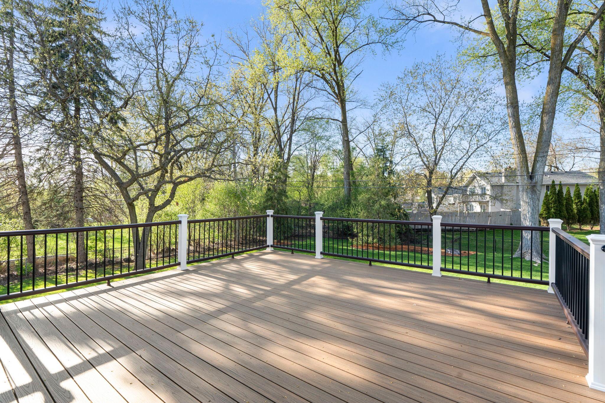 51-web-or-mls-10604 32nd Ave N-171.jpg