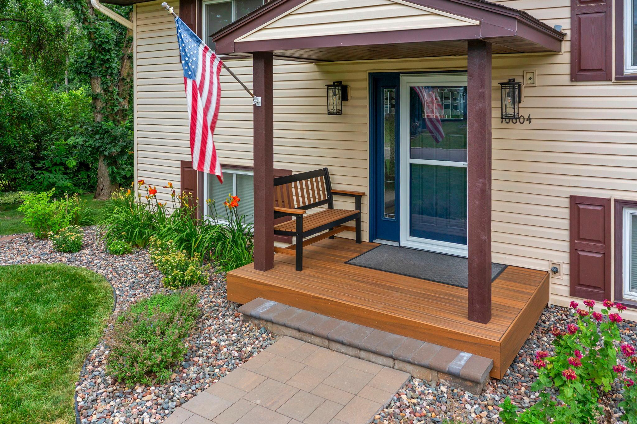 14-web-or-mls-10604 32nd Ave N-21.jpg
