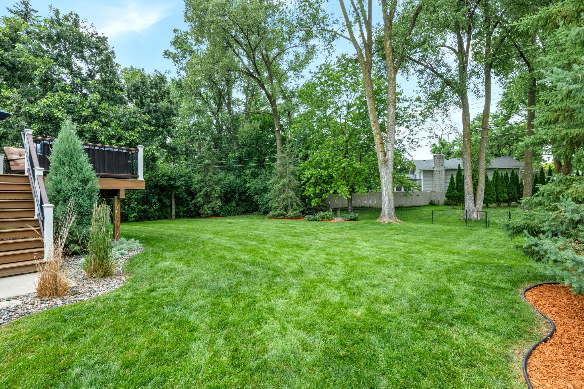 23-web-or-mls-10604 32nd Ave N-105.jpg