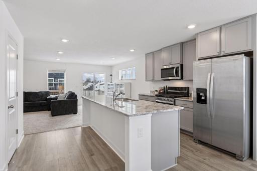 6632 Hinterland Trail South - Spacecrafting - 0004.jpg