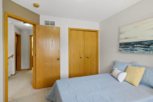 24-web-or-mls-8771 Branson Dr Inver Grove Heights MN_0036 copy.jpg