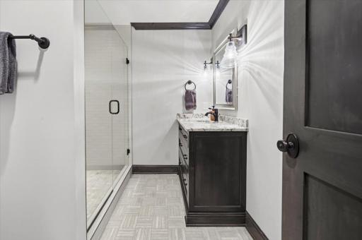 5204 Glengarry Parkway, Minneapolis, MN 55436