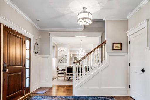 5204 Glengarry Parkway, Minneapolis, MN 55436