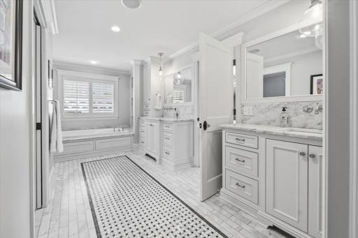 5204 Glengarry Parkway, Minneapolis, MN 55436