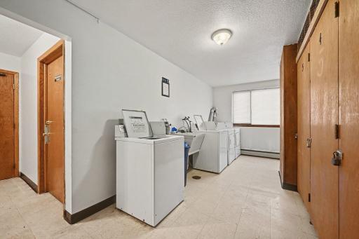 1721 7th Street E, Saint Paul, MN 55106