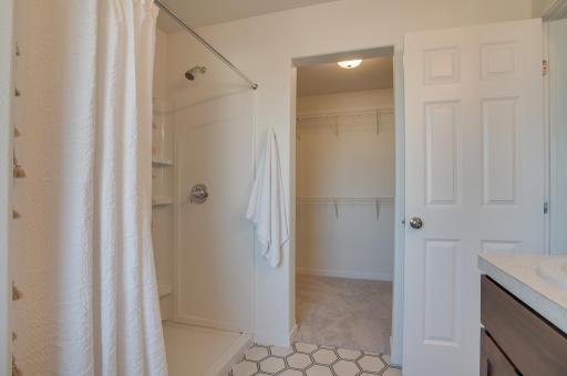 6726 Belding Drive S, Fargo, ND 58104