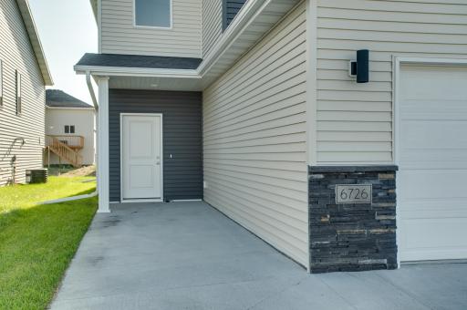 6726 Belding Drive S, Fargo, ND 58104