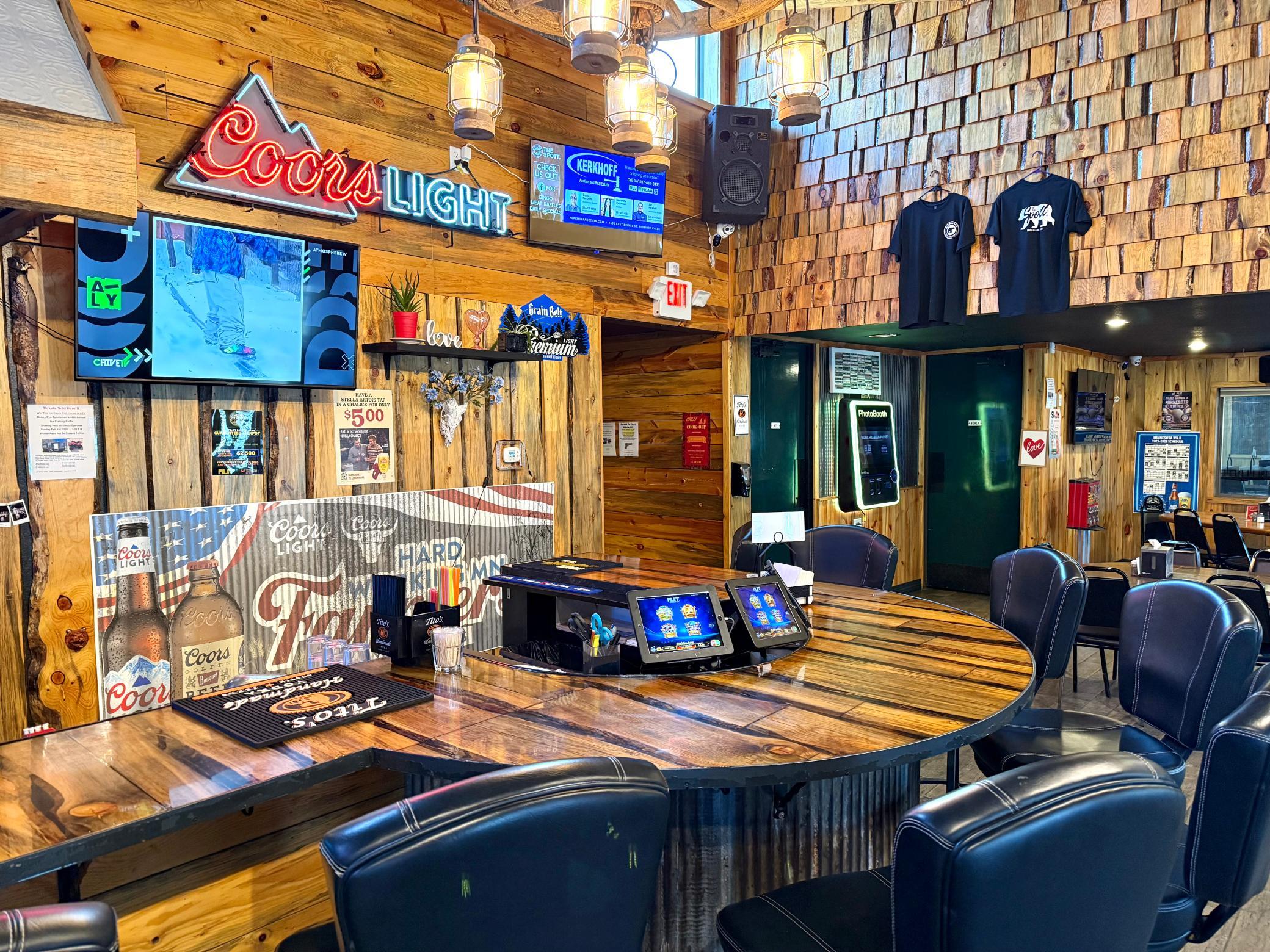 Bar