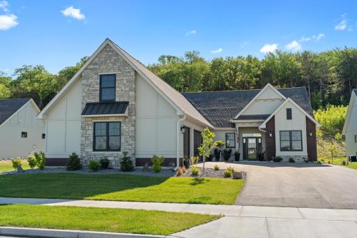 2359 Sydney Lane, Hudson, WI 54016