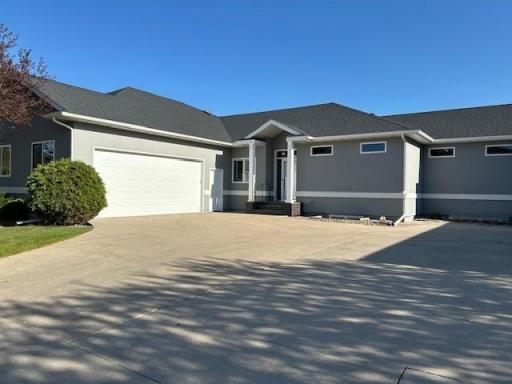 715 Northridge Way, West Fargo, ND 58078