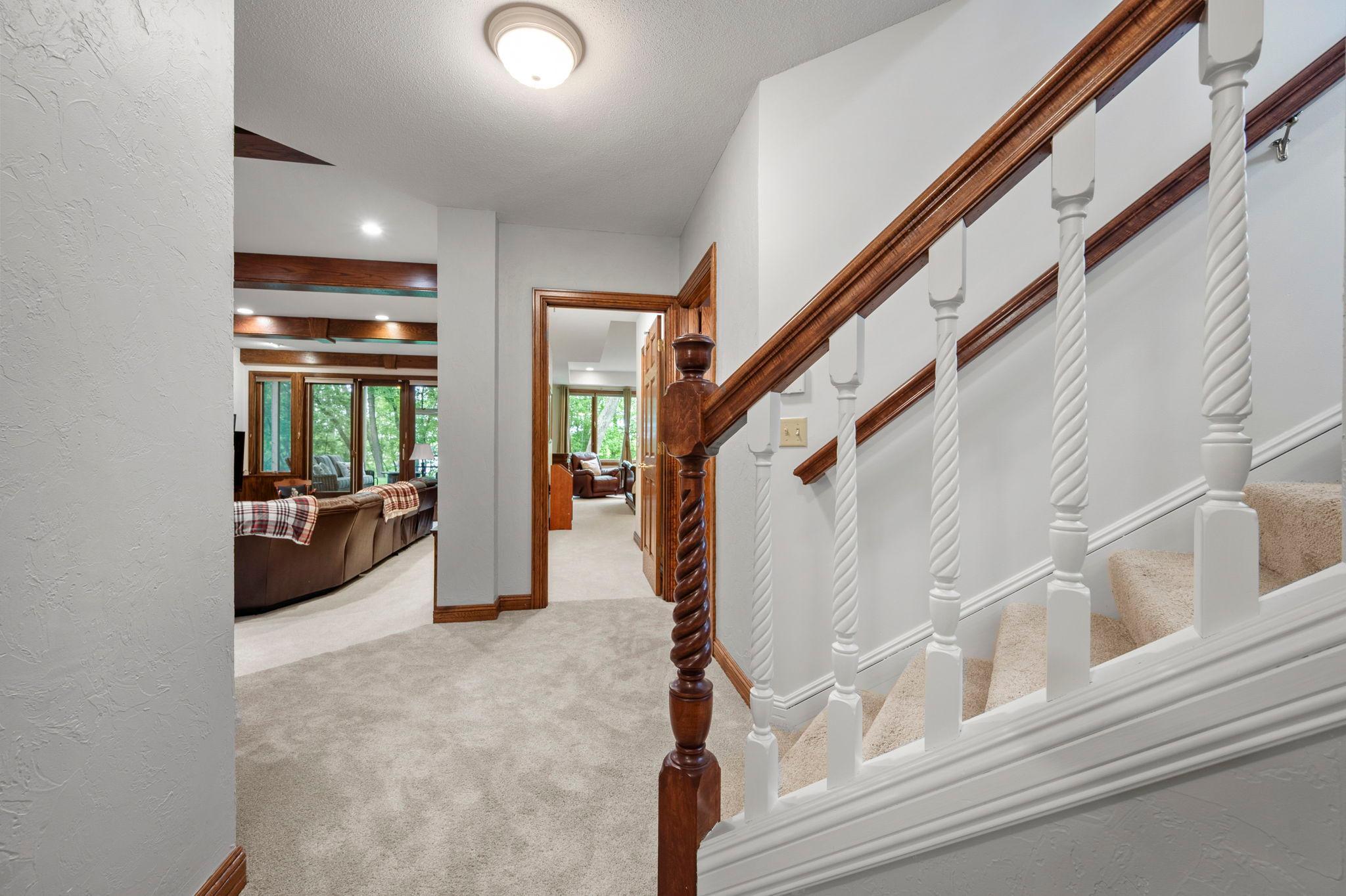 23760 Lawtonka Drive, Excelsior, MN 55331