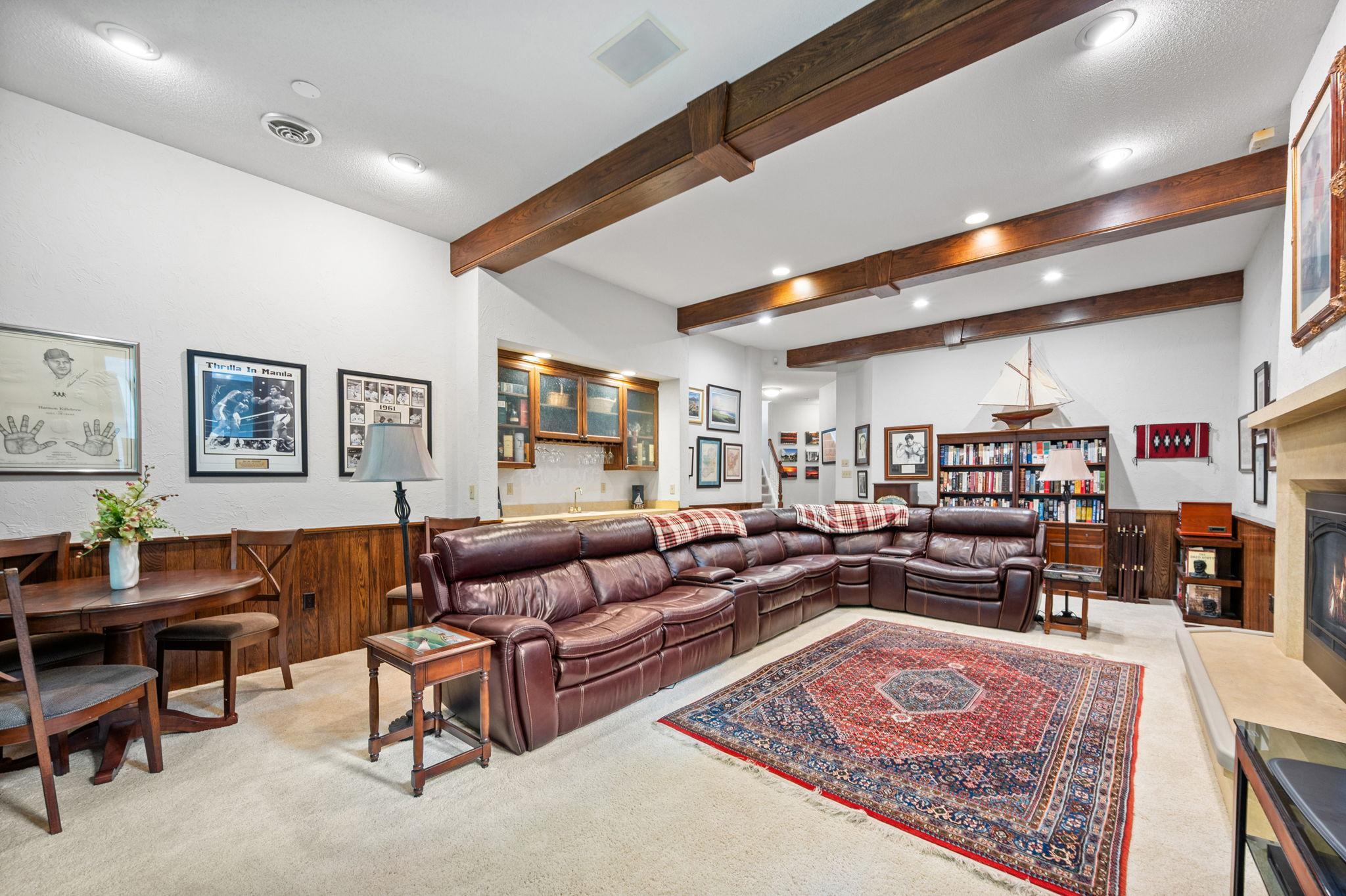 23760 Lawtonka Drive, Excelsior, MN 55331