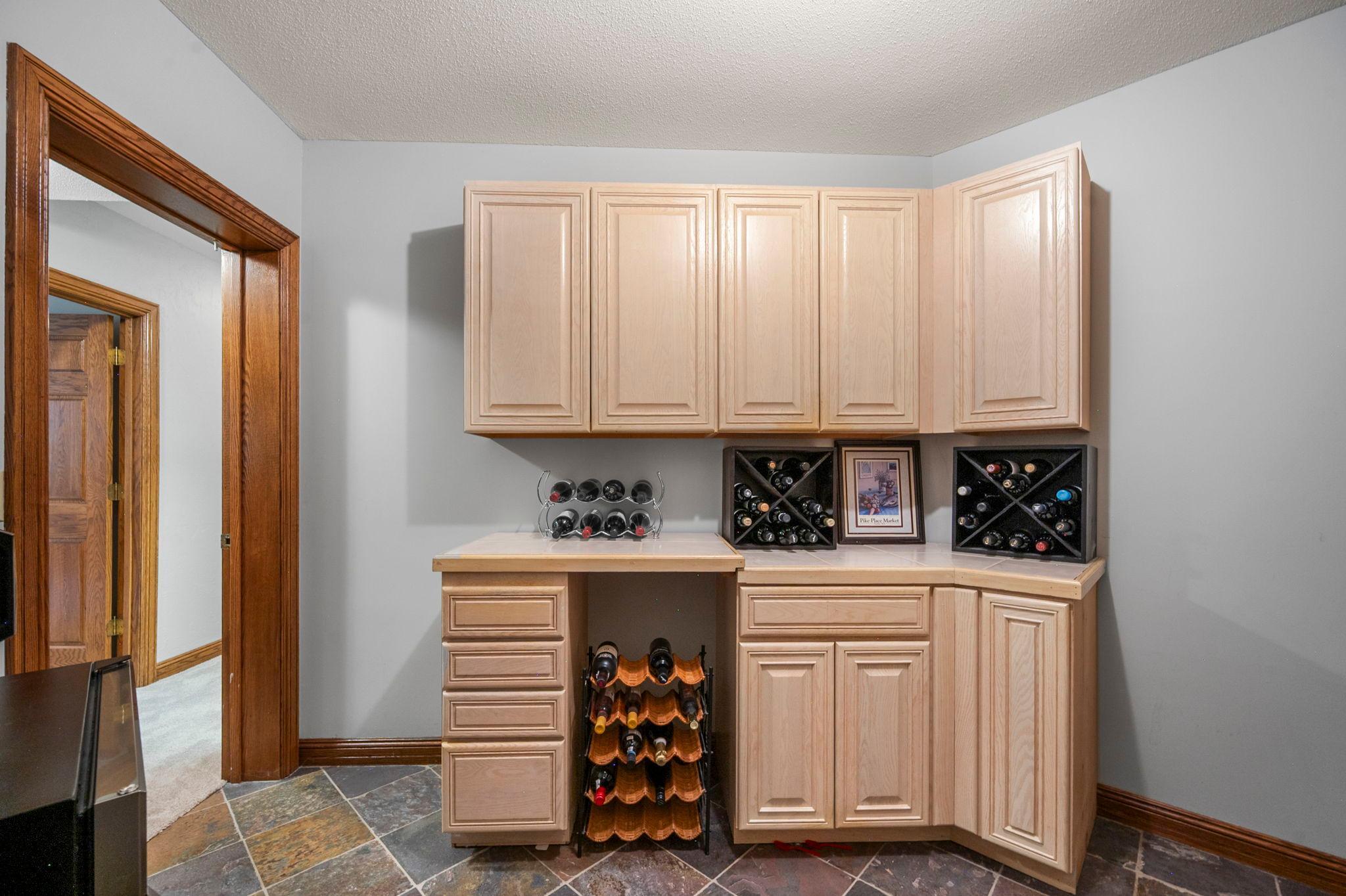 23760 Lawtonka Drive, Excelsior, MN 55331