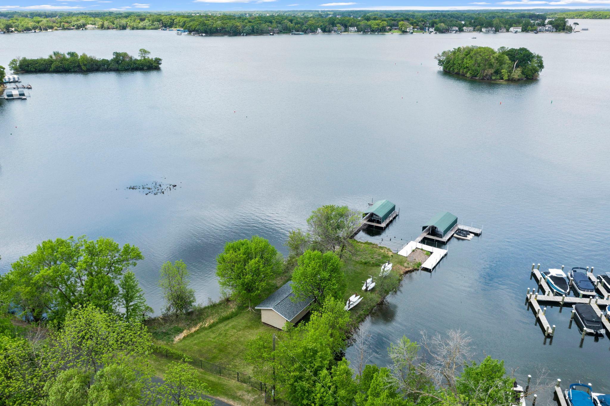 23760 Lawtonka Drive, Excelsior, MN 55331