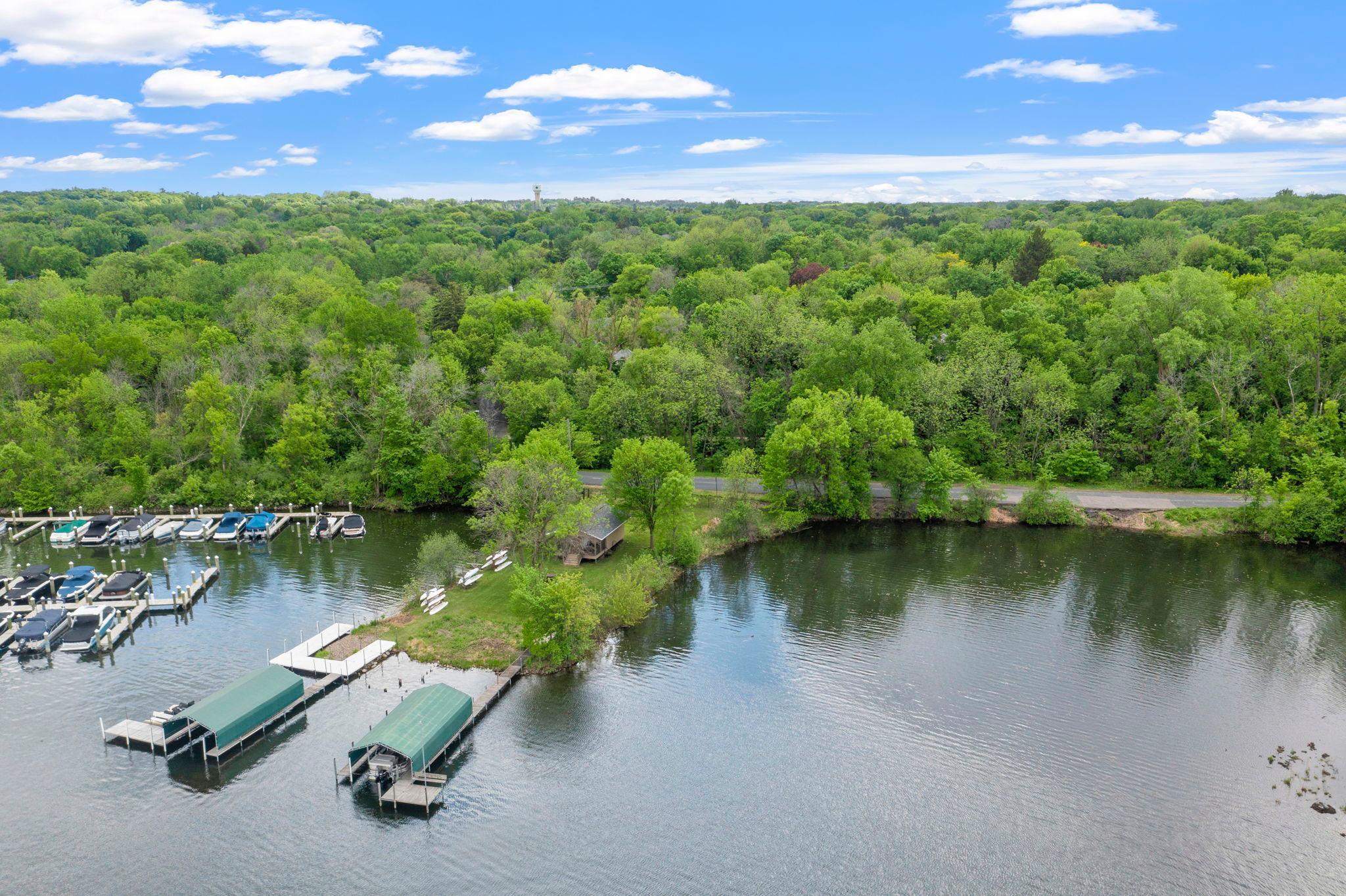23760 Lawtonka Drive, Excelsior, MN 55331