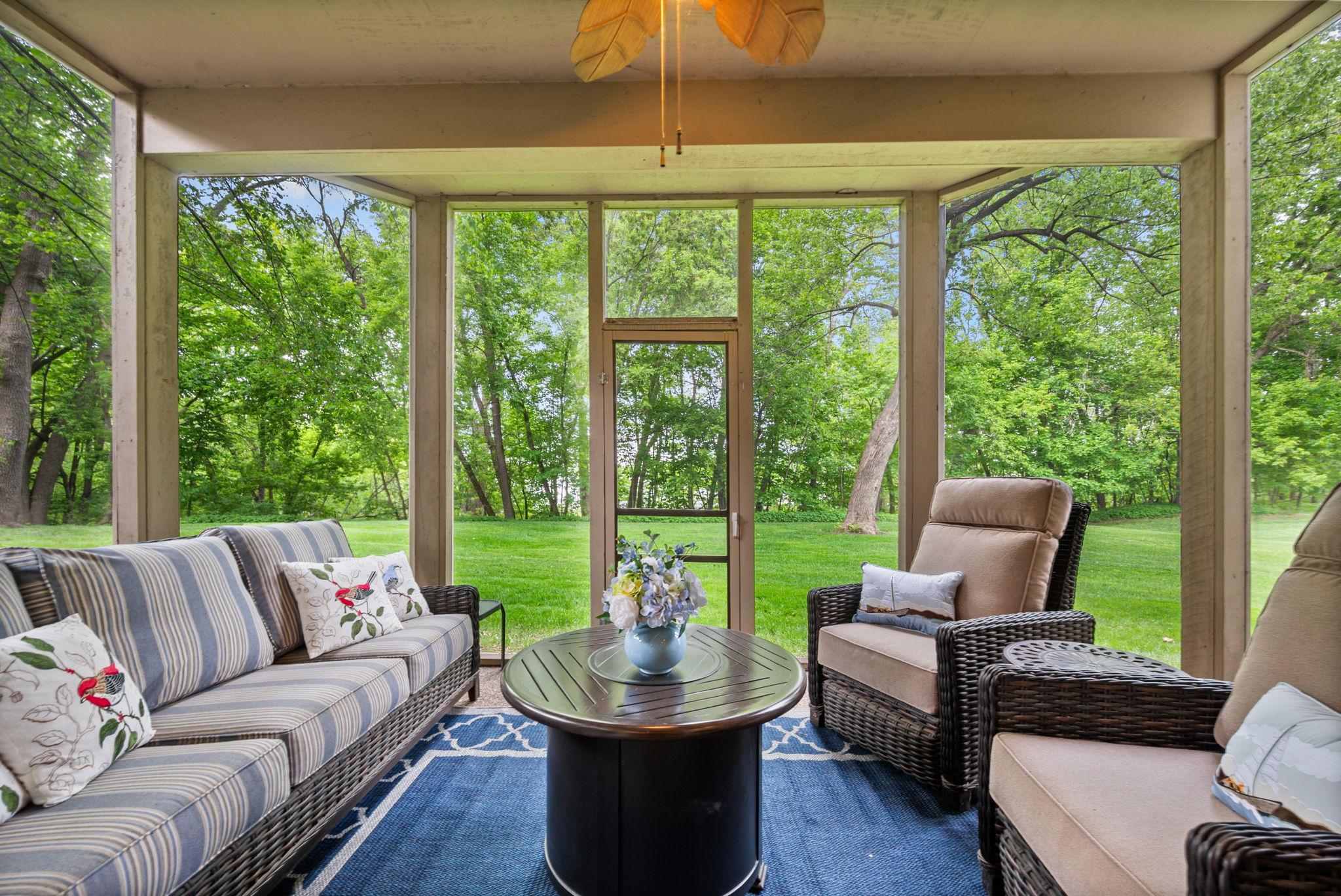 23760 Lawtonka Drive, Excelsior, MN 55331