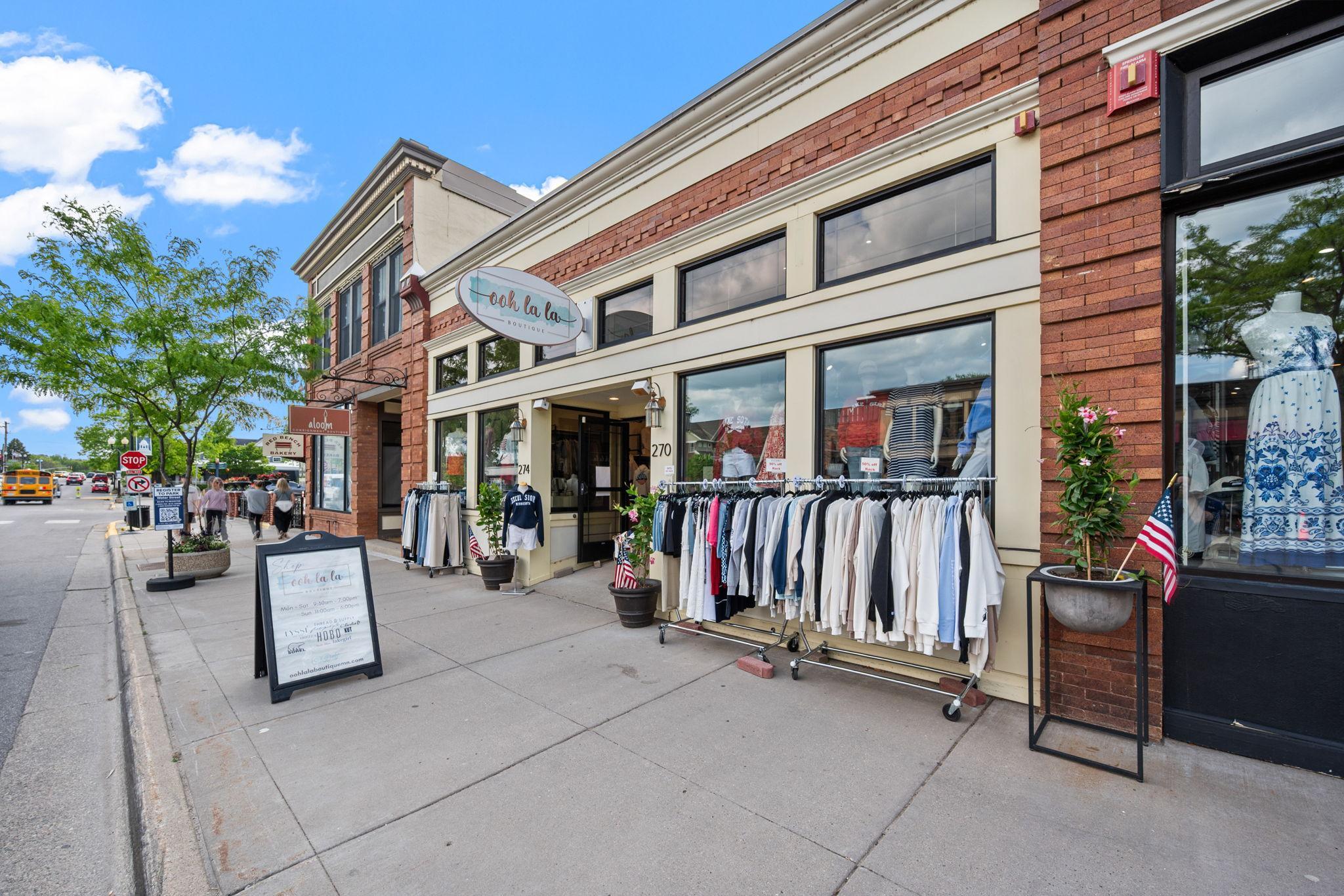 23760 Lawtonka Drive, Excelsior, MN 55331