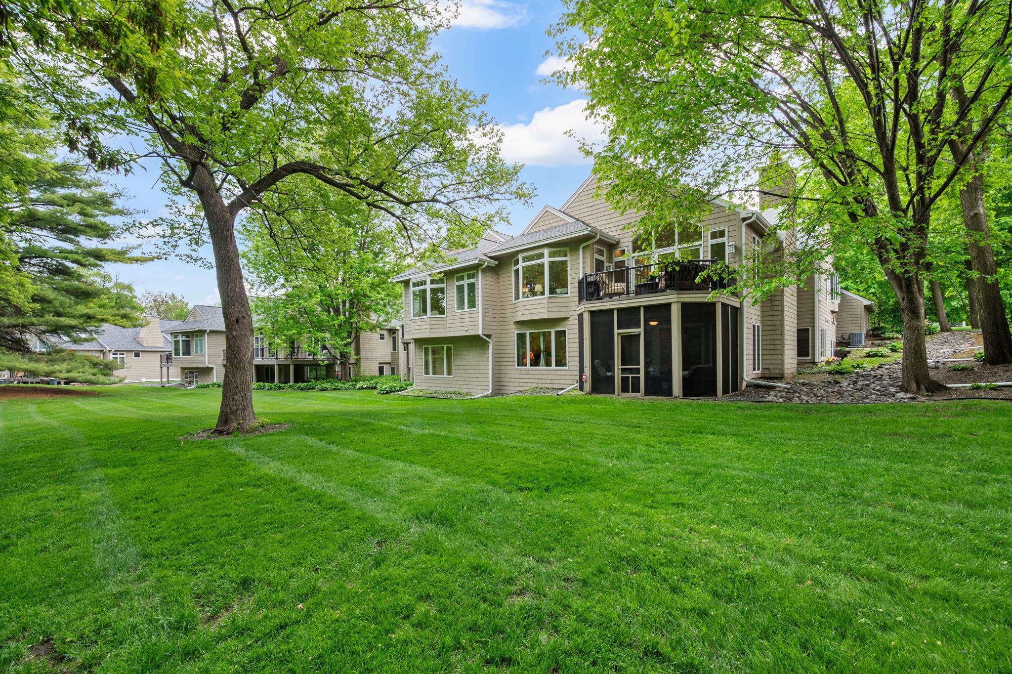 23760 Lawtonka Drive, Excelsior, MN 55331