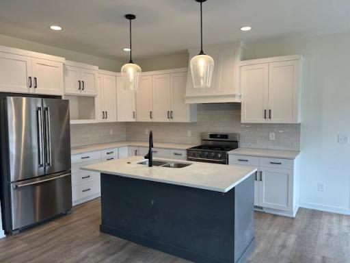 1693 Hadley Creek Drive NE, Rochester, MN 55906