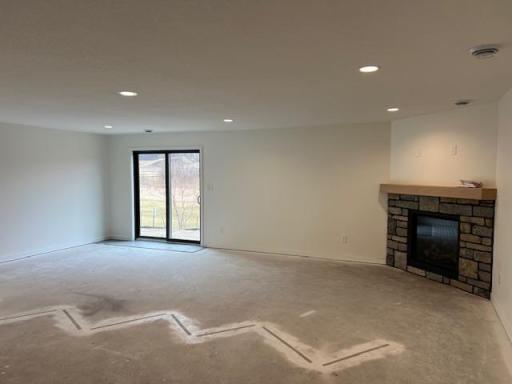 1693 Hadley Creek Drive NE, Rochester, MN 55906