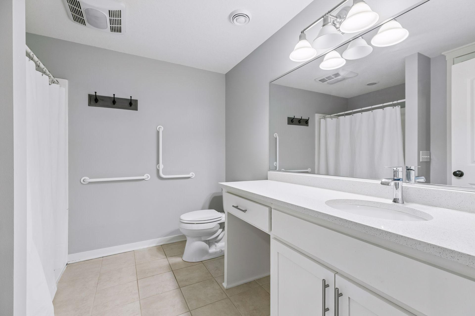 Lower level 3/4 Bath