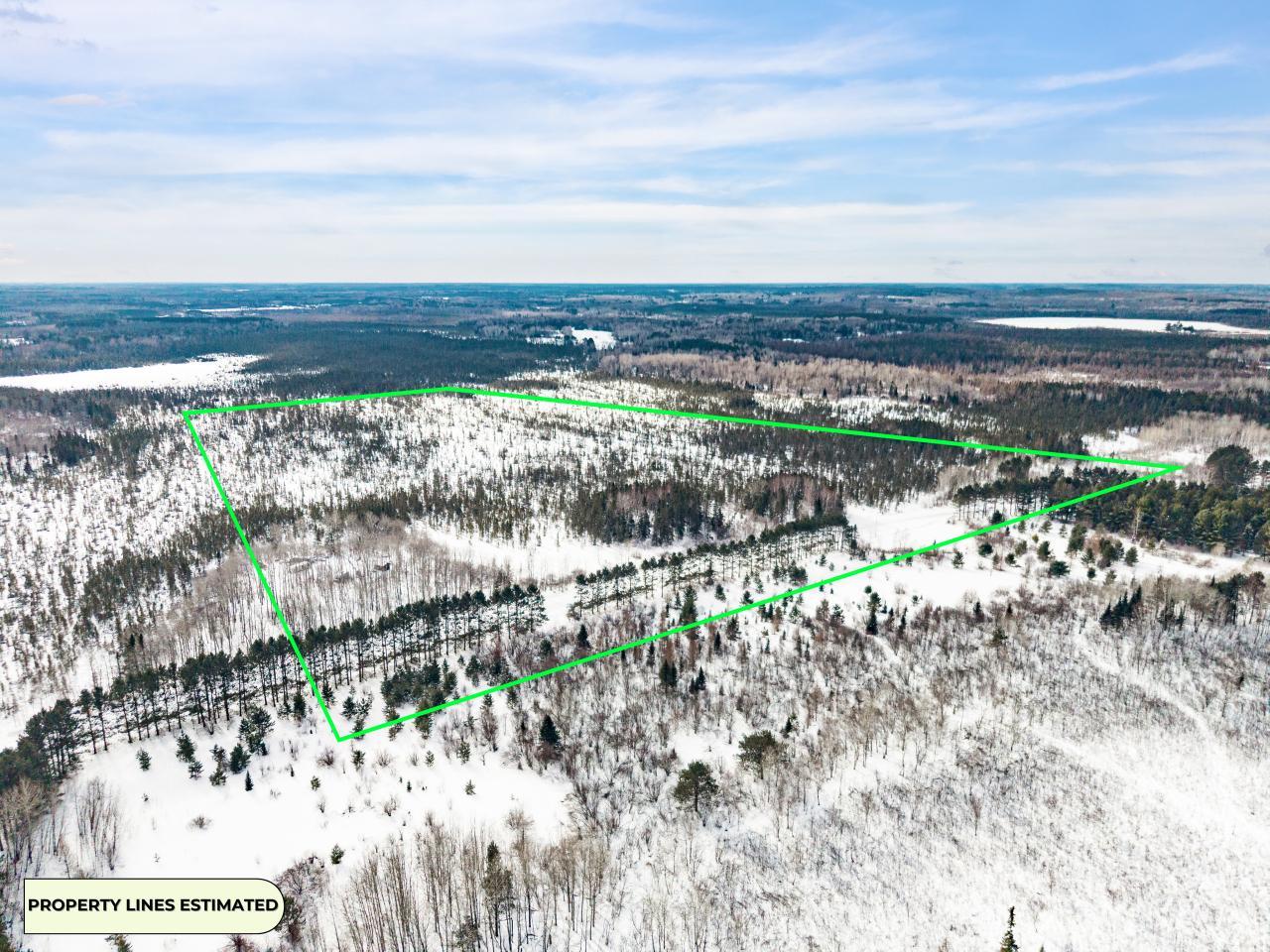 2712_Lund_Road_008_lotlines.jpg